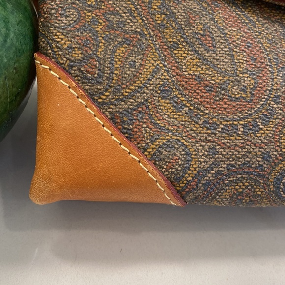 Carlo Rino - Paisley Print Large Leather Clutch, Brown Leather Accents - EUC - Picture 3 of 16